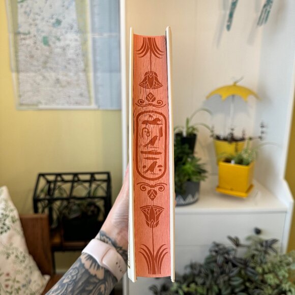 What the River Knows | Fairyloot Exclusive Edition - Picture 3 of 11